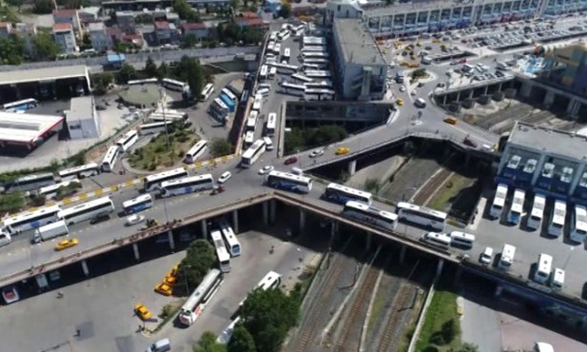 İstanbul Otogarında Uzun Kuyruklar Oluştu