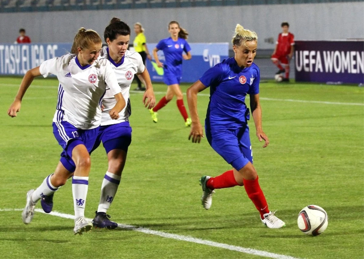 Konak, UEFA Kadınlar Şampiyonlar Liginde İkide İki Yaptı