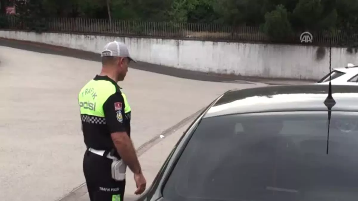 Polis Memuru Antrenör, Şampiyonlar Yetiştiriyor