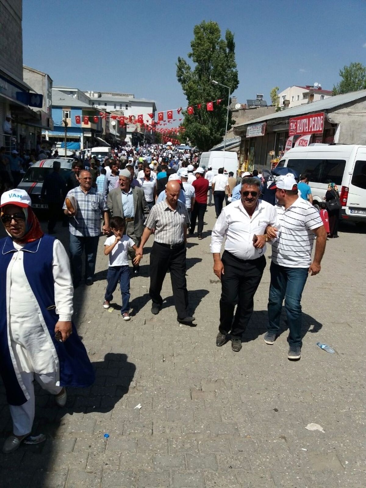 Van\'dan Malazgirt\'e Çıkarma
