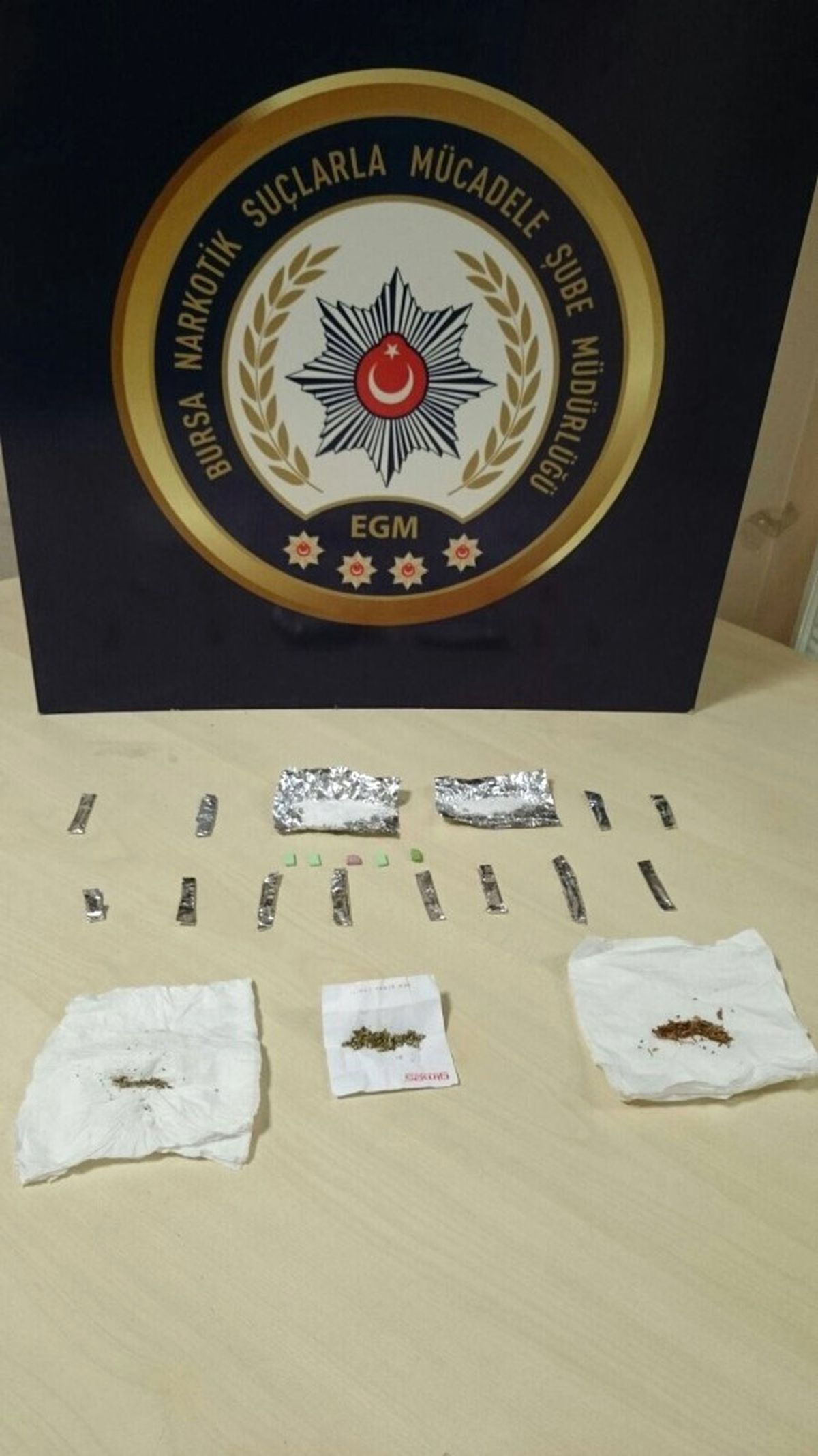 Bursa\'da Uyuşturucu Operasyonu: 8 Gözaltı