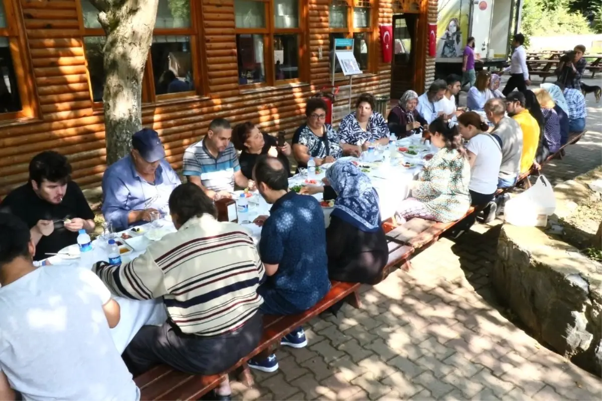 Eyüp\'te Şizofreni ve Bipolar Bozukluğu Hastalıklarına Dikkat Çekildi