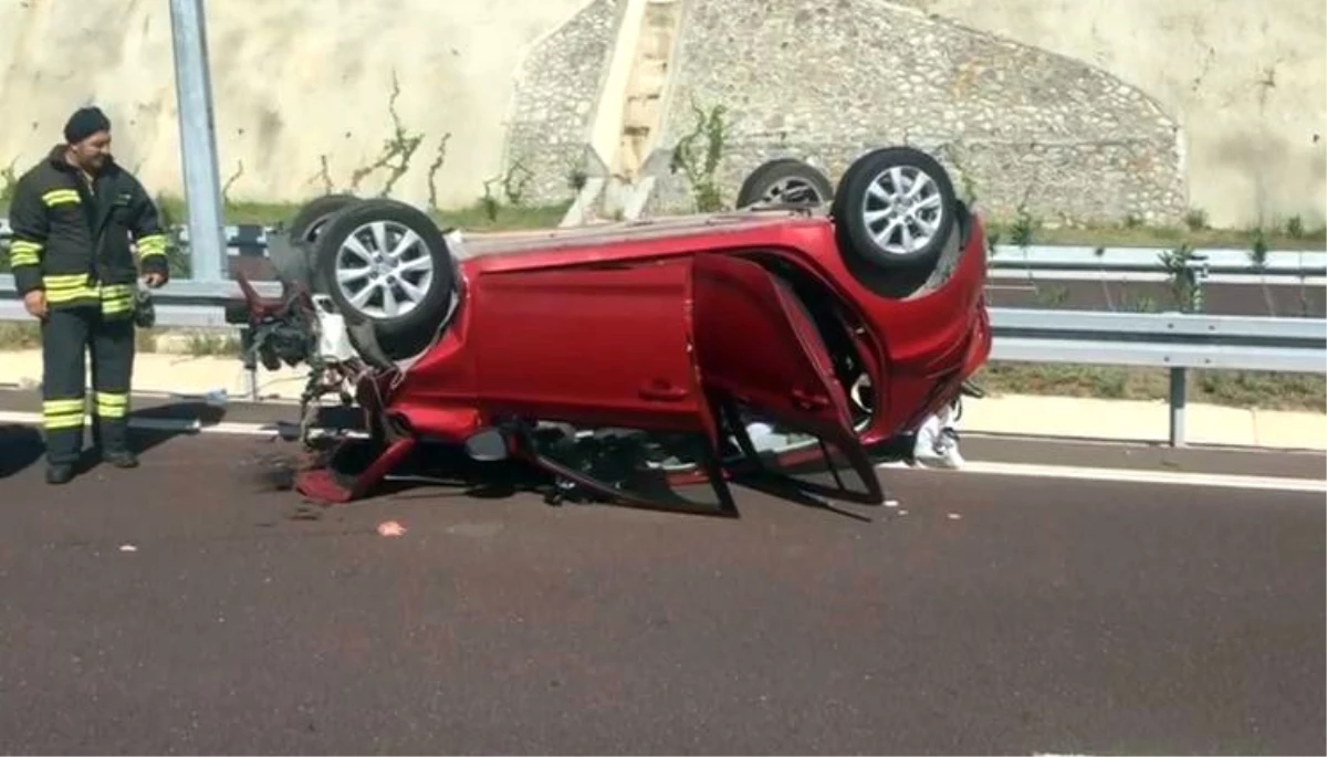 Otobanda Trafik Kazası: 1 Ölü, 4 Yaralı