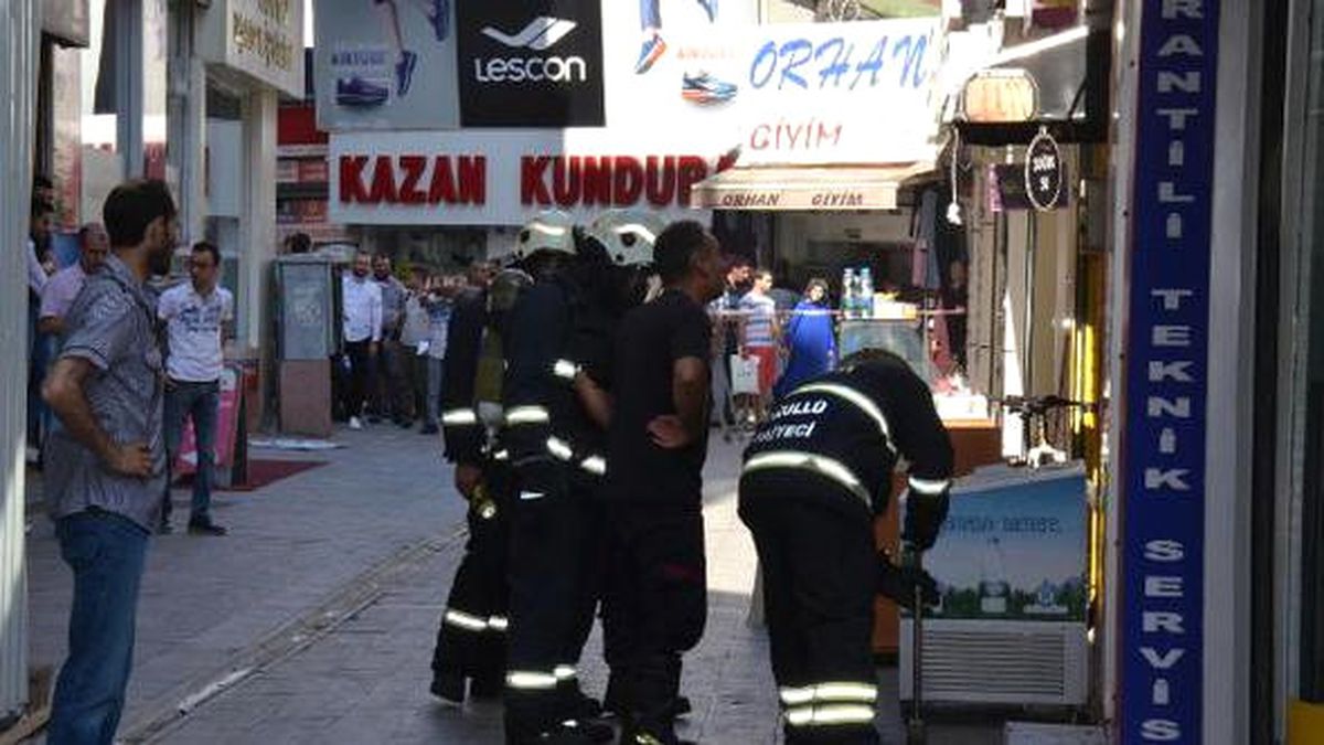 Patlayan Elektrik Tesisatı Korkuttu