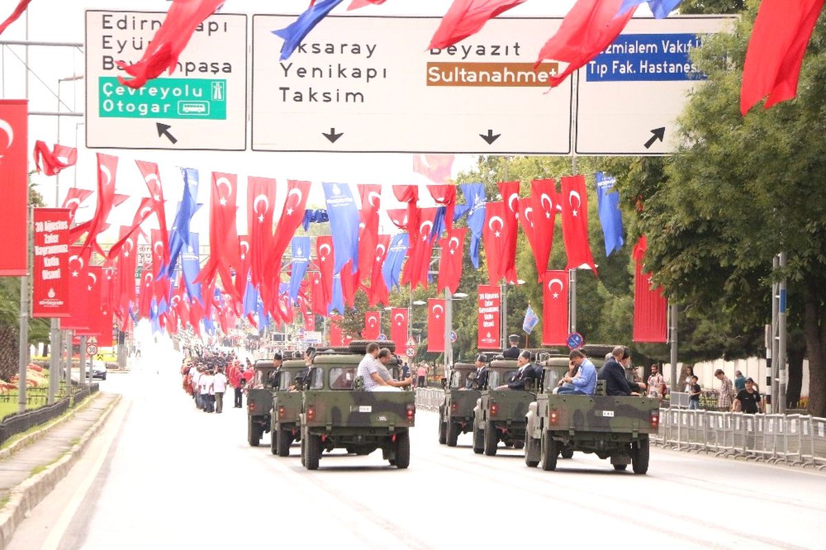 Vatan Caddesi\'nde 30 Ağustos Zafer Bayramı Kutlamalarının Provası Yapıldı