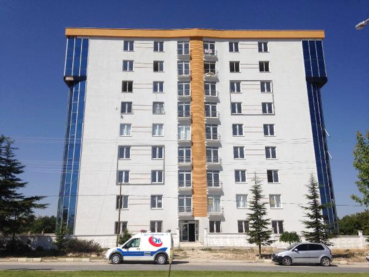 5\'inci Kattan Düşen İşçi Öldü