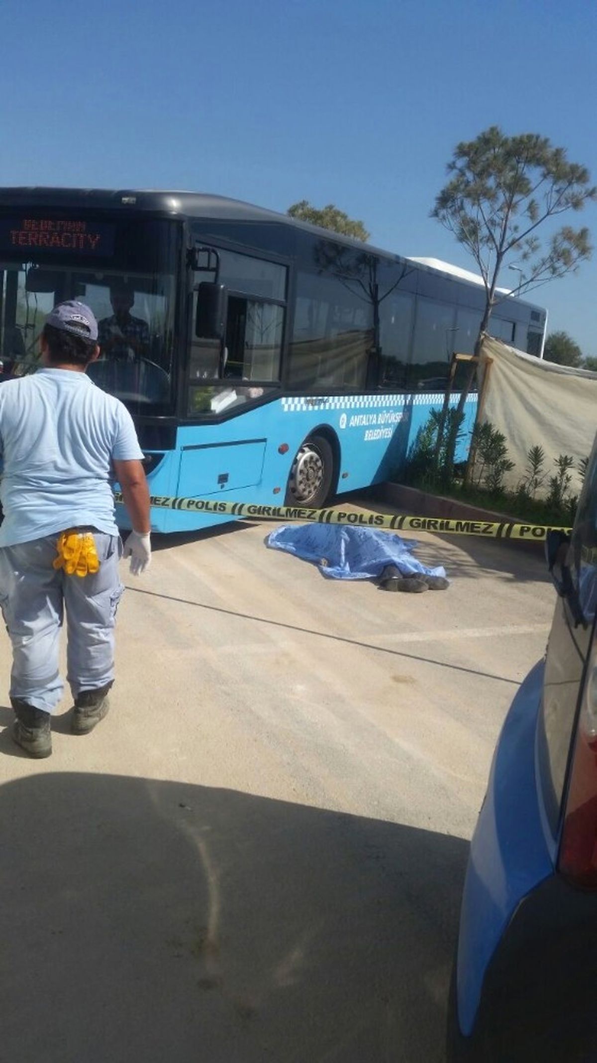 Antalya\'da Otobüs Şoförünün İnanılmaz Ölümü