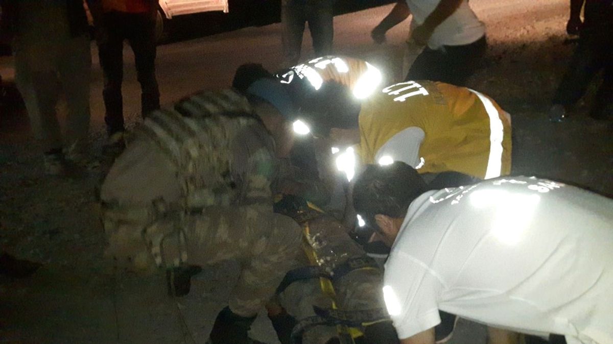 Ardahan\'da Trafik Kazası: 4\'ü Asker 5 Yaralı