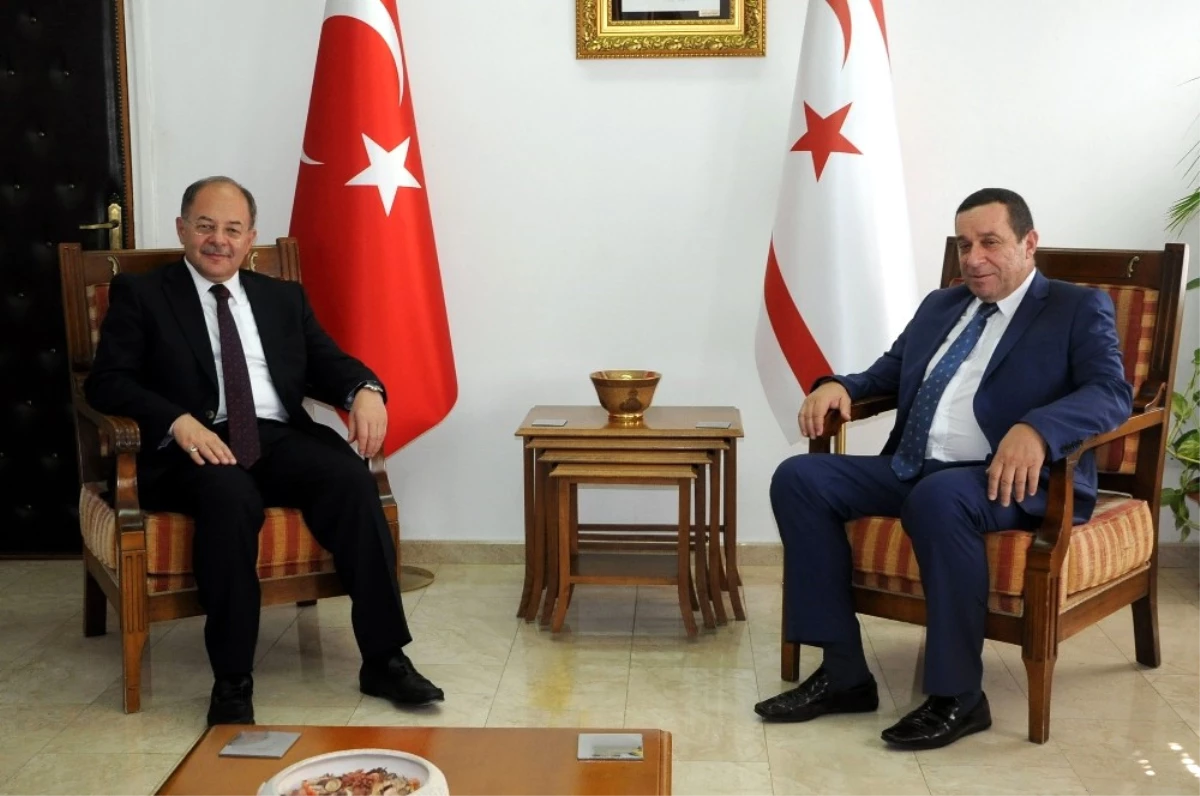 Başbakan Yardımcısı Akdağ, KKTC Maliye Bakanı Denktaş ile Görüştü