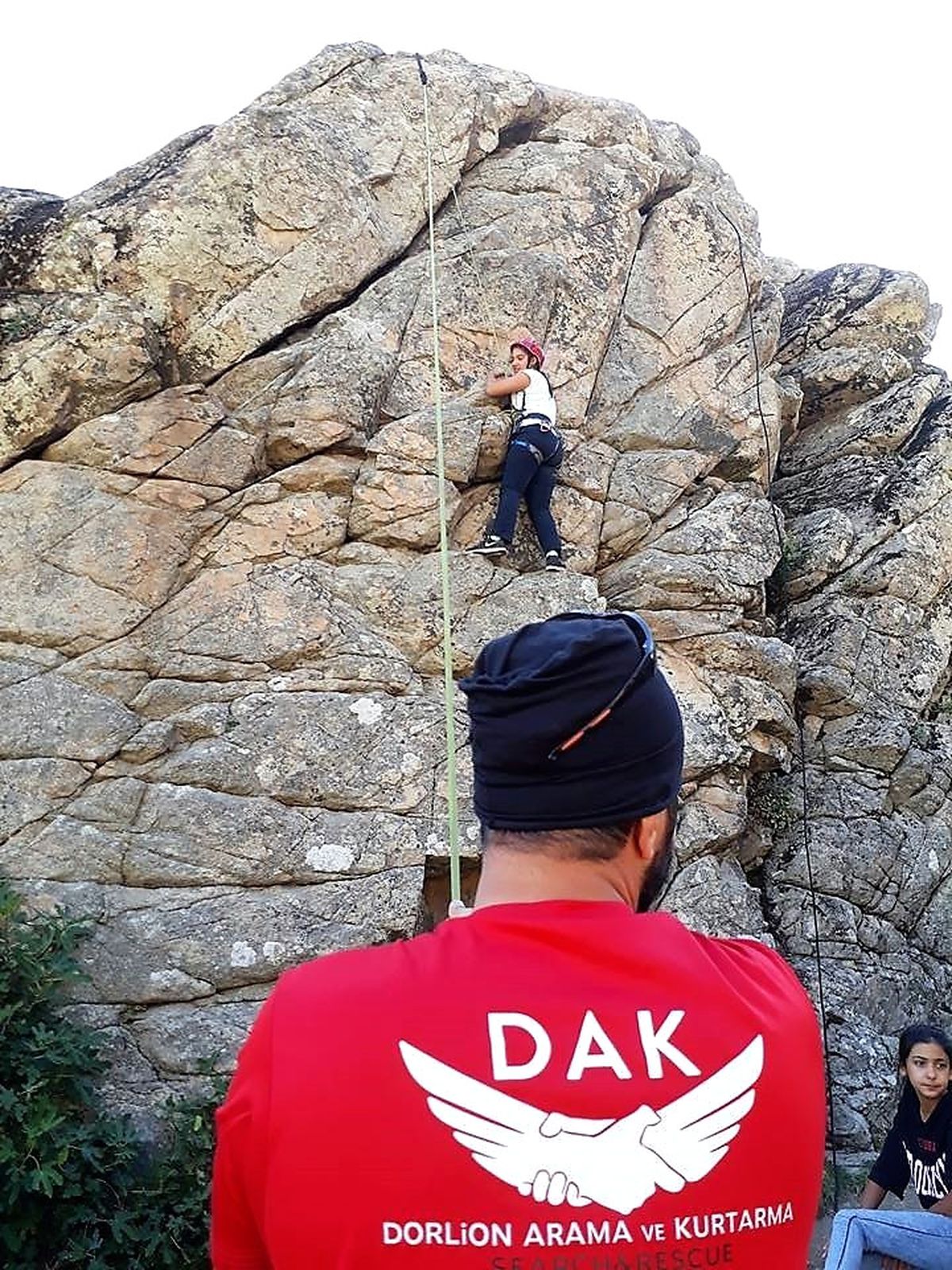 Dak\' Tan Çocuklara Kaya Tırmanış Eğitimi
