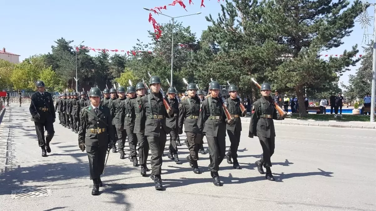 Erzurum\'da Geniş Güvenlik Tedbirleri Altında 30 Ağustos Provası Yapıldı