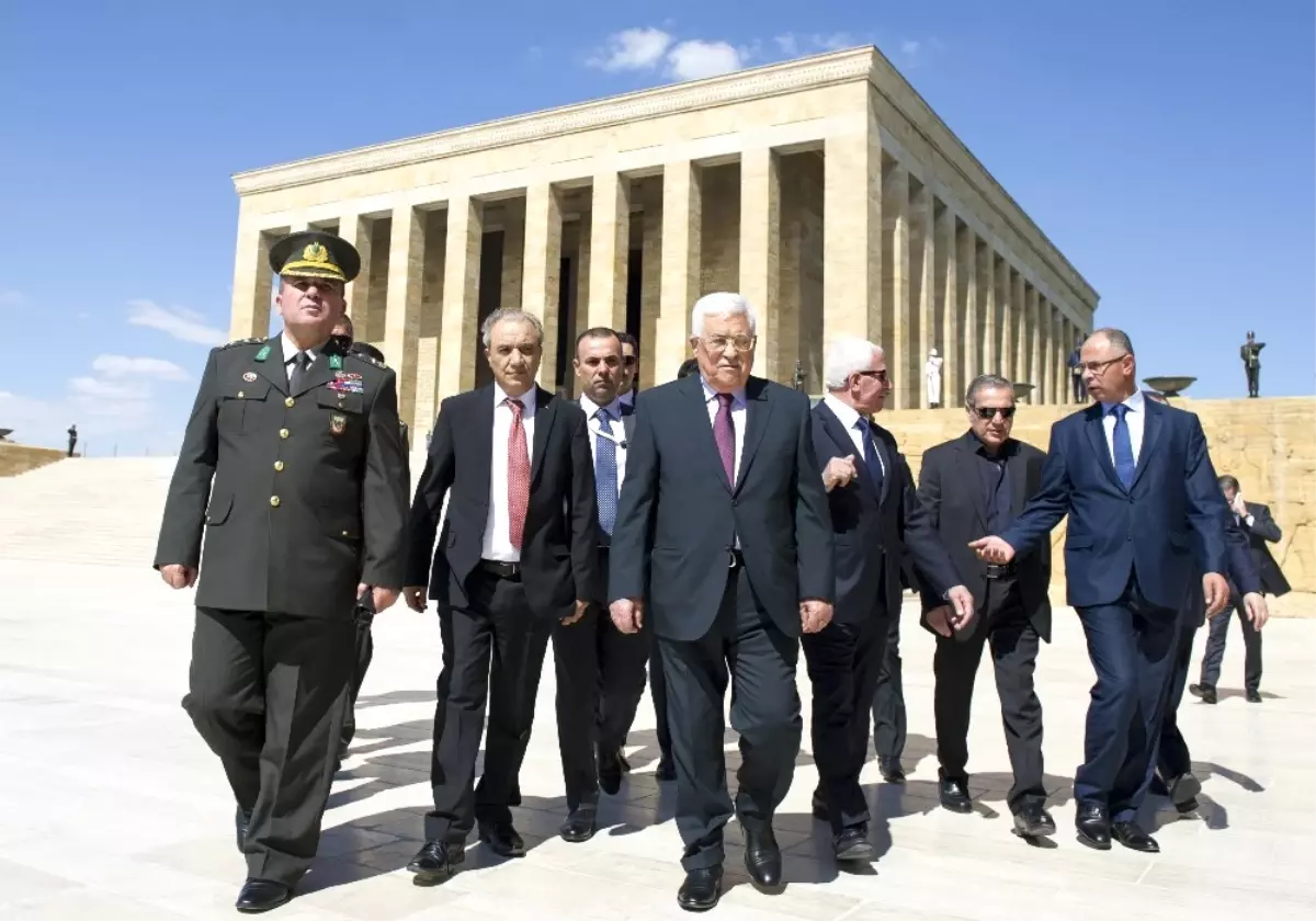 Filistin Devlet Başkanı Abbas, Anıtkabir\'i Ziyaret Etti