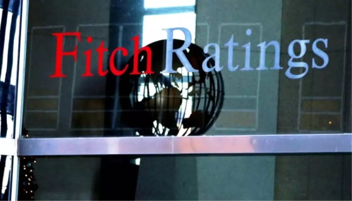 Fitch, Katar\'ın Notunu Düşürdü