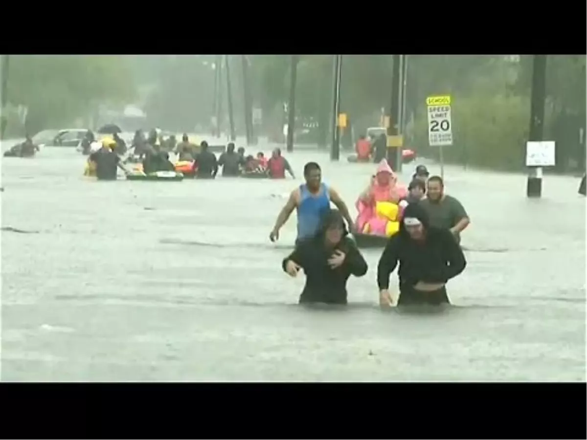 Harvey Kasırgası Teksas\'ı Sular Altında Bıraktı: 2 Ölü, 12 Yaralı