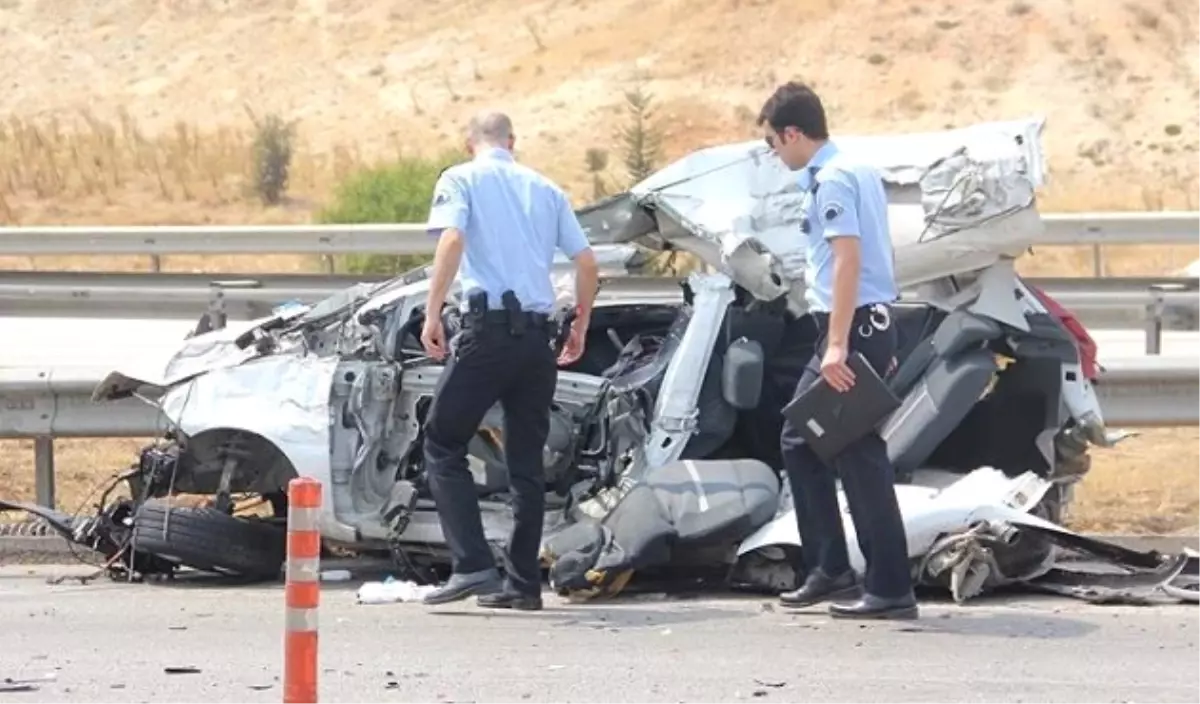 İlk Üç Günde Trafik Kazaları 20 Can Aldı