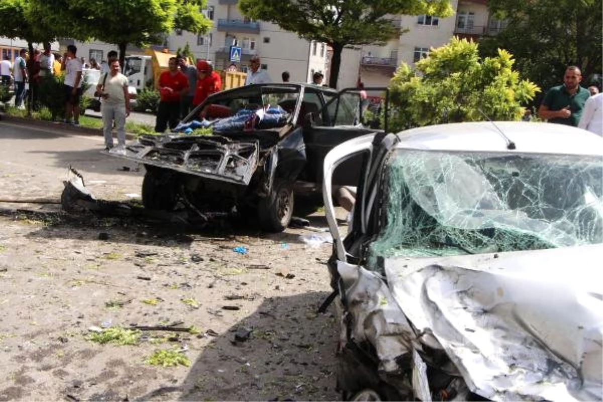 Kırıkkale\'de 4 Araç Çarpıştı: 5 Yaralı