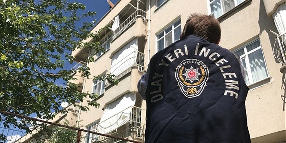 Konya\'da Balkondan Düşen Çocuk Ağır Yaralandı