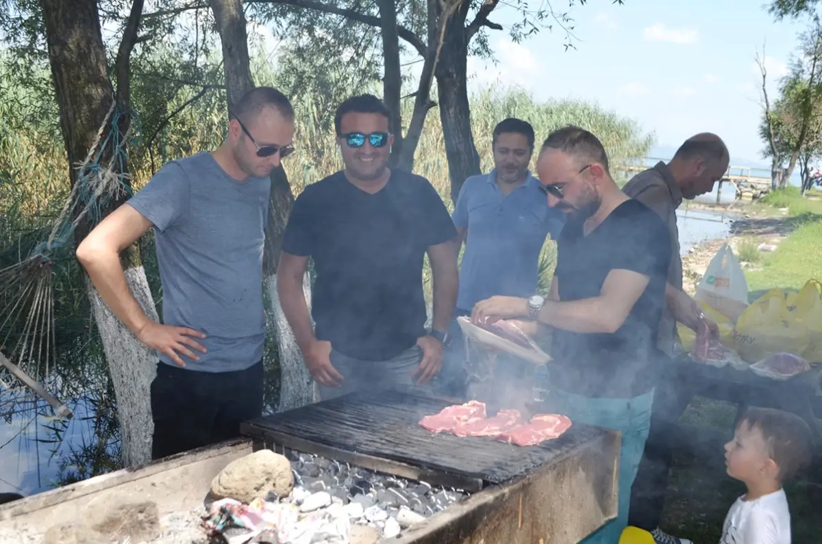 Mangal Yaparak, Güzel Bir Gün Geçirdiler