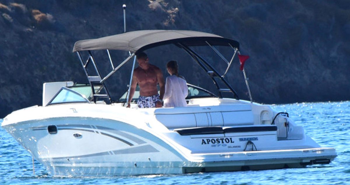 Murat Başoğlu, Gelen Tepkilere Dayanamayıp Türkiye'yi Terk Etti