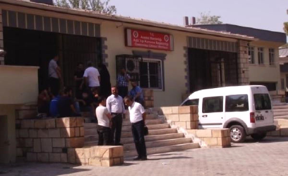 Uyuyan Yeğenini Tabancayla Öldürüp Kaçtı