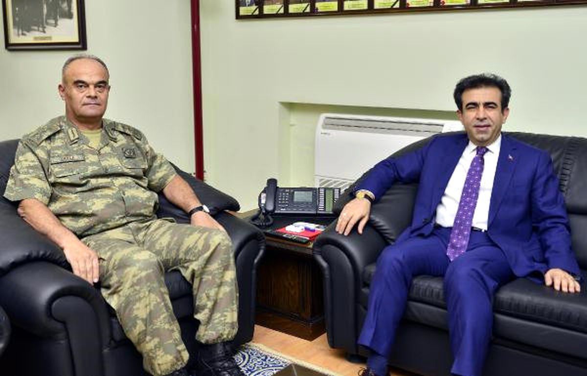 Vali Güzeloğlu, Tümgeneral Yayla\'yı Ziyaret Etti