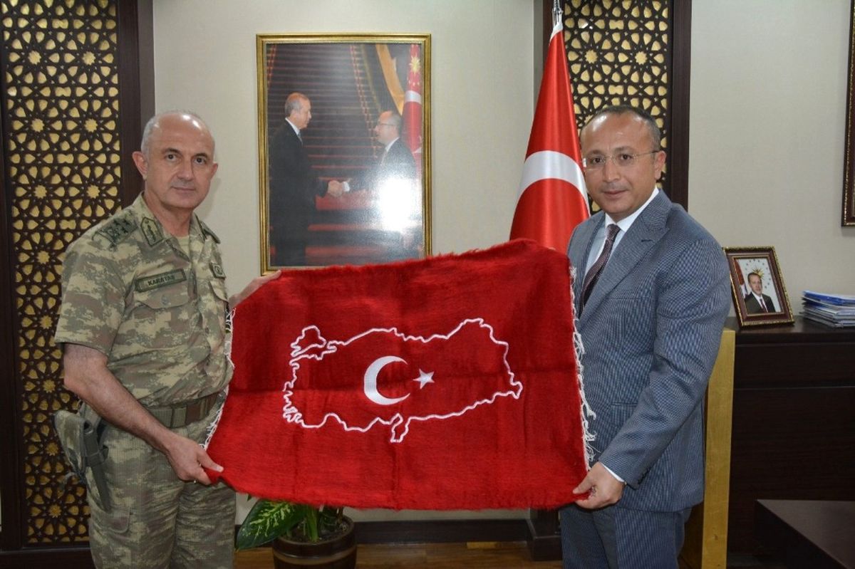 Van Asayiş Jandarma Komutanı Korgeneral Karataş, Siirt\'te