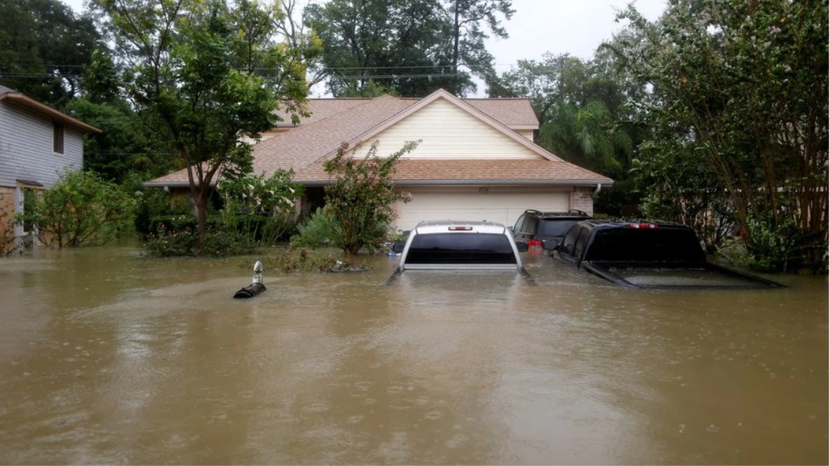 ABD\'de Harvey Fırtınası: Houston\'da Barajlar Taşma Tehlikesiyle Karşı Karşıya
