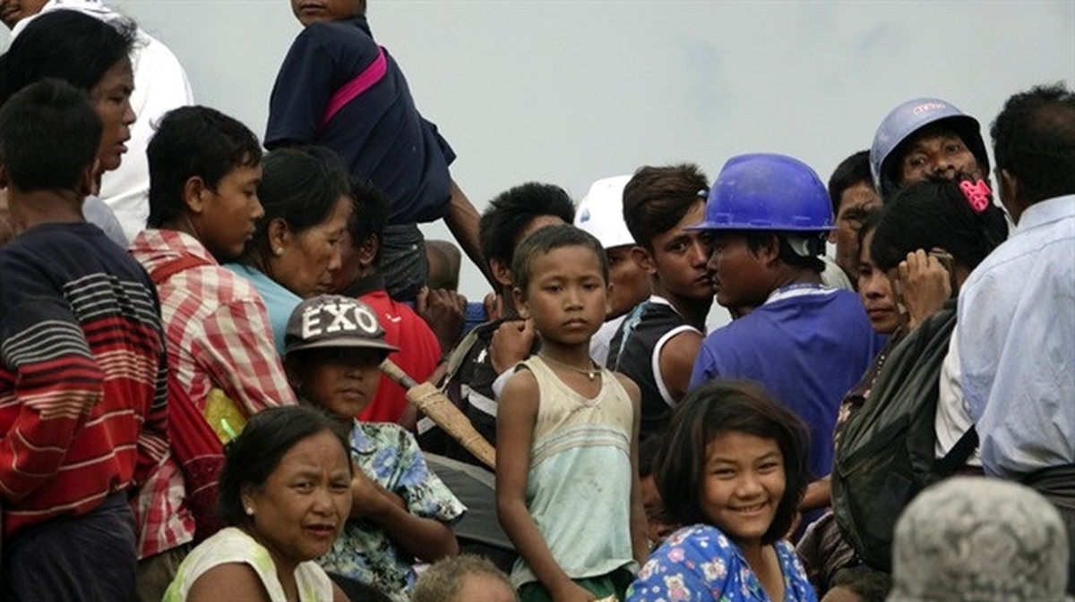 Arakan\'da Müslümanlara Yönelik Katliama Tepkiler