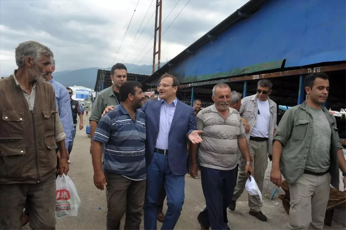 Çavuşoğlu: "Arakan\'daki Katliamı Tribünden İzleyen Uluslararası Toplumu Hayretler İçinde İzliyoruz"