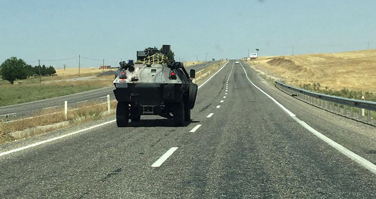 Diyarbakır-Batman Karayolunda Askeri Aracın Geçişi Sırasında, Teröristler Tarafından Yola Döşenen...
