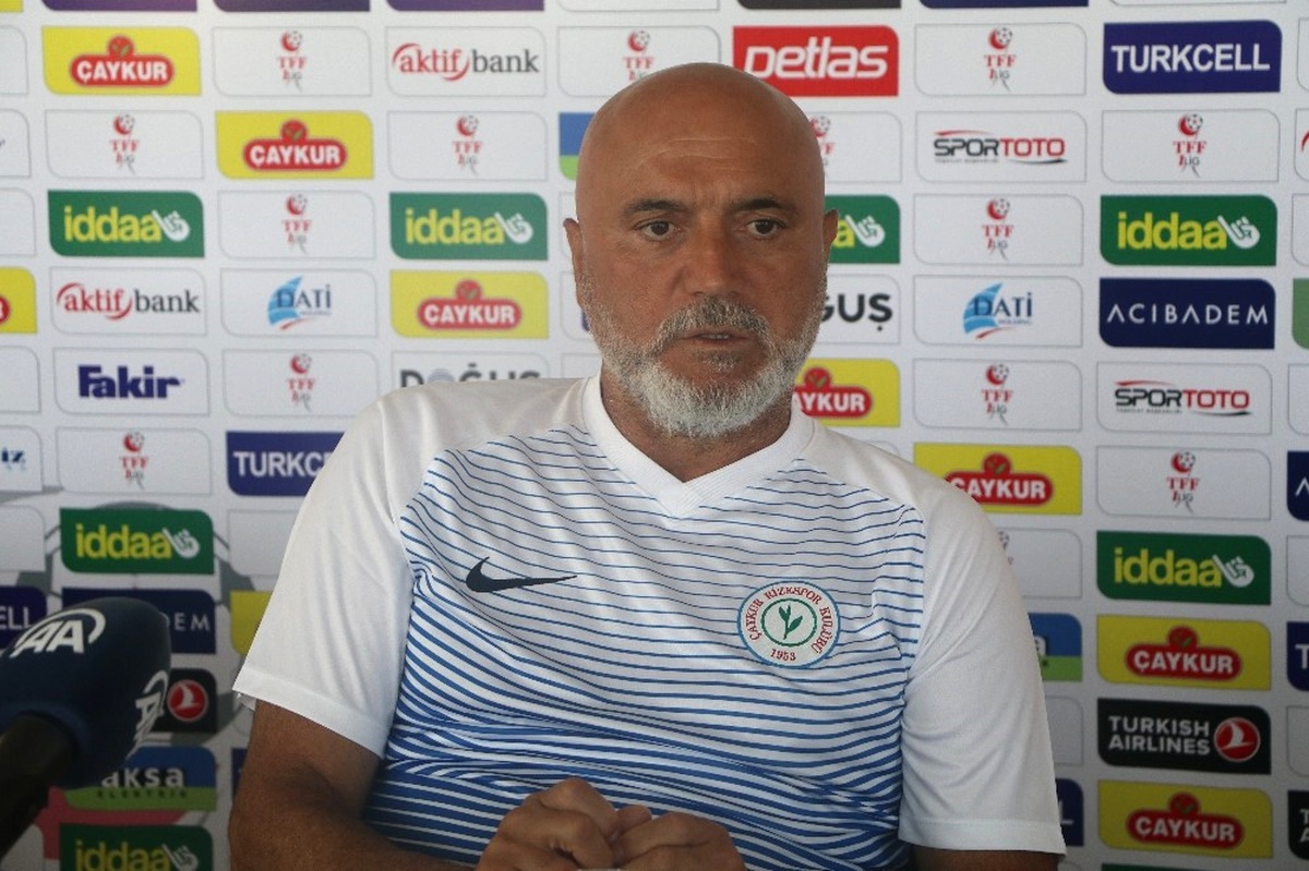 Hikmet Karaman: "Brezilya\'da Bir Futbolcu ile Görüşüyoruz"