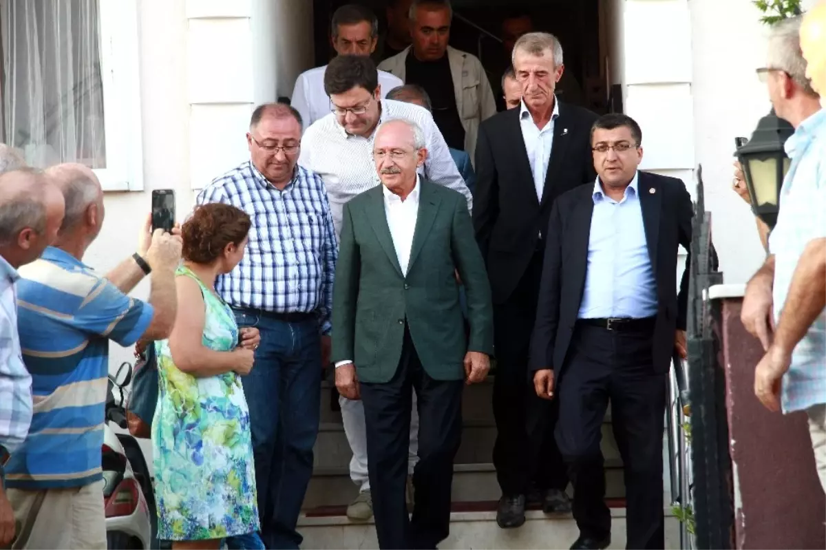 Kılıçdaroğlu\'ndan Şehit Ailesine Ziyaret