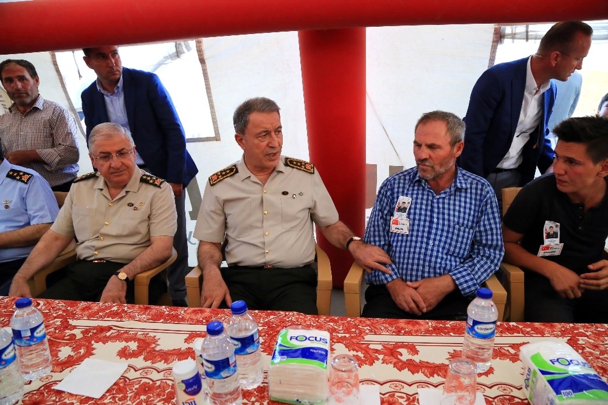 Orgeneral Akar ve Komutanlardan Şehit Ailesine Taziye Ziyareti