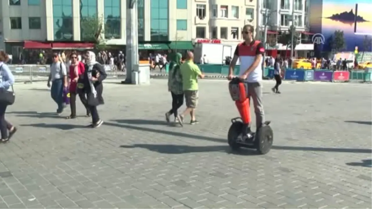 Turistler İçin 7/24 Görev Başındalar - İstanbul