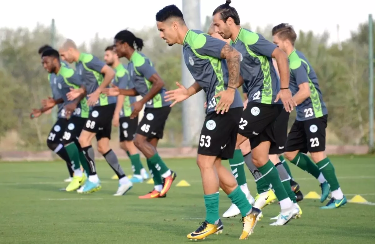 Atiker Konyaspor Hazırlıklarını Sürdürüyor