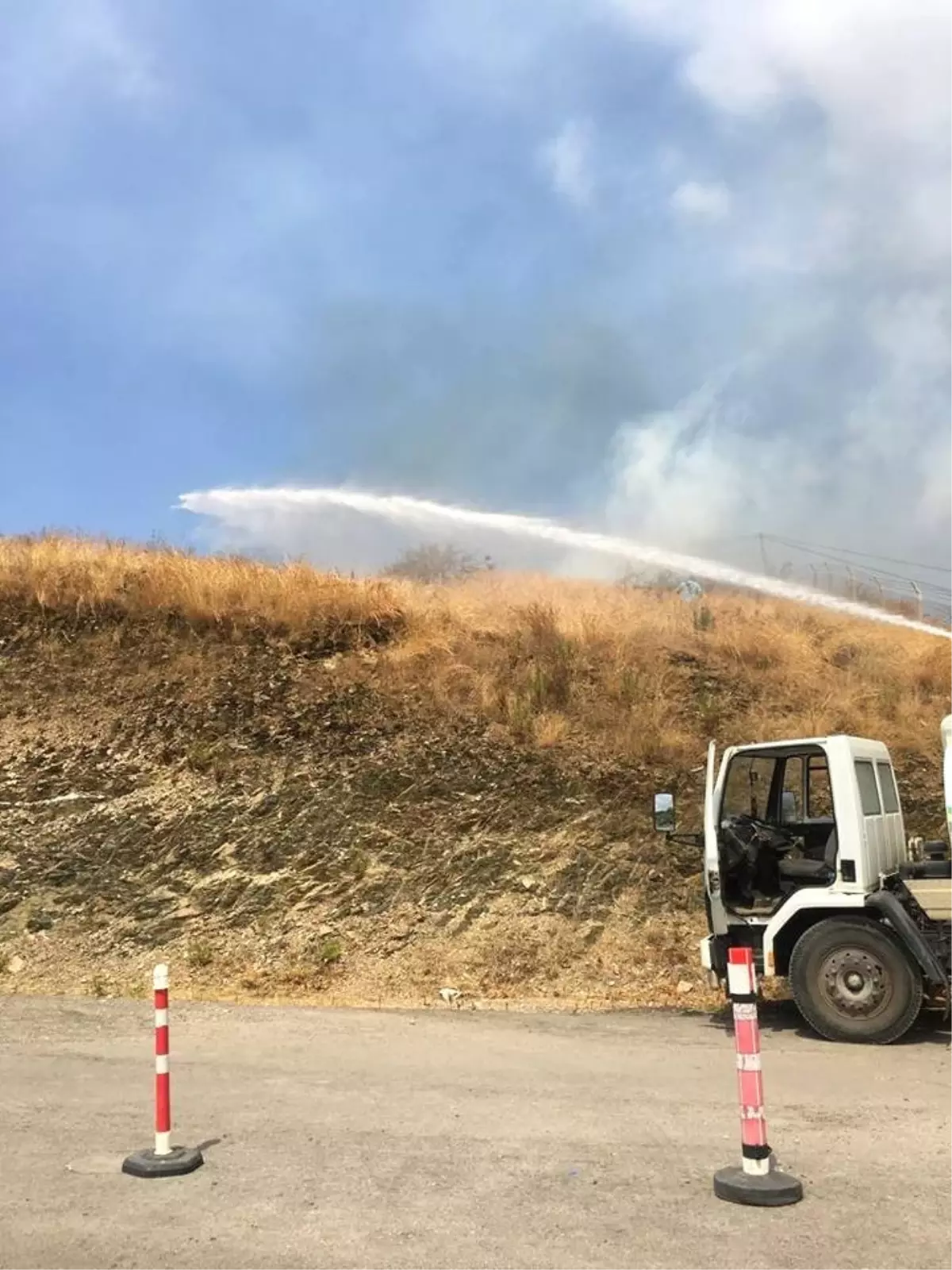 Çalı Yangını Korkuttu