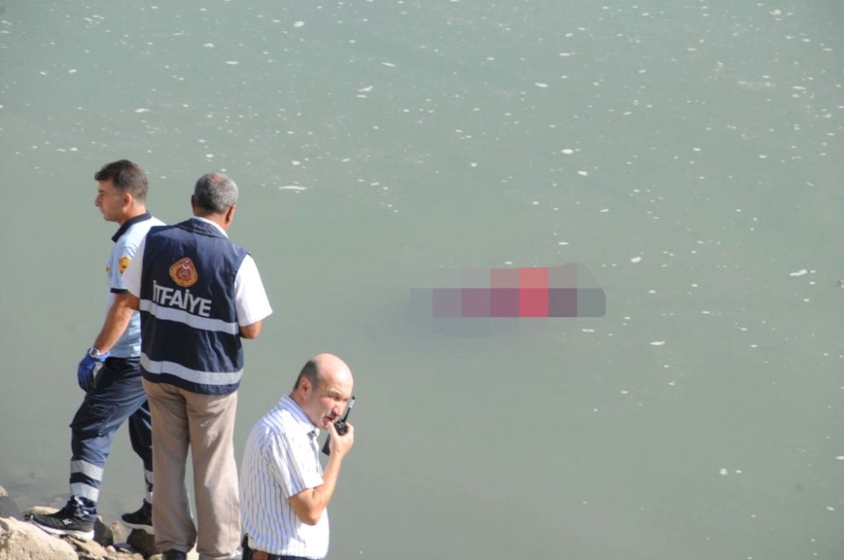 Dicle Nehri\'nde Erkek Cesedi Bulundu
