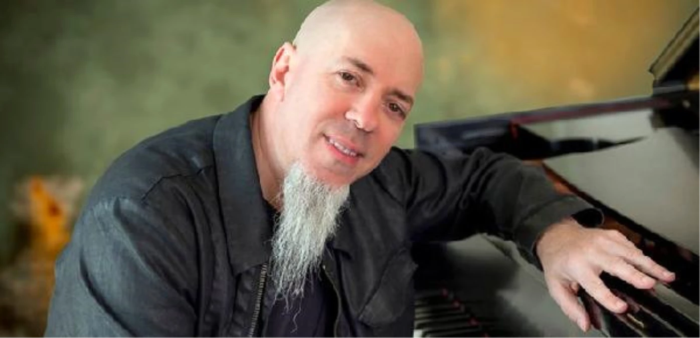 Dream Theatre\'ın Klavyecisi Rudess\'tan Türk Müzisyene Övgü