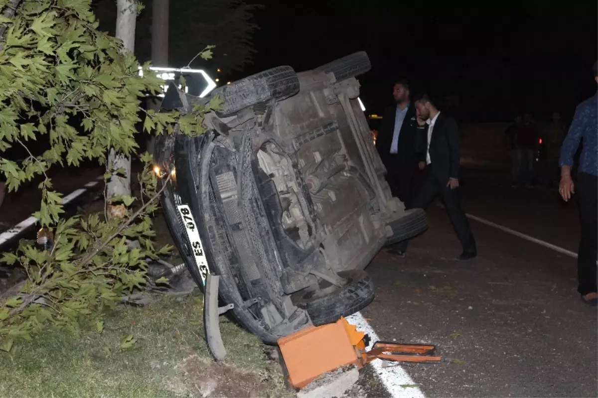 Düğün Dönüşü Trafik Kazası: 4 Yaralı