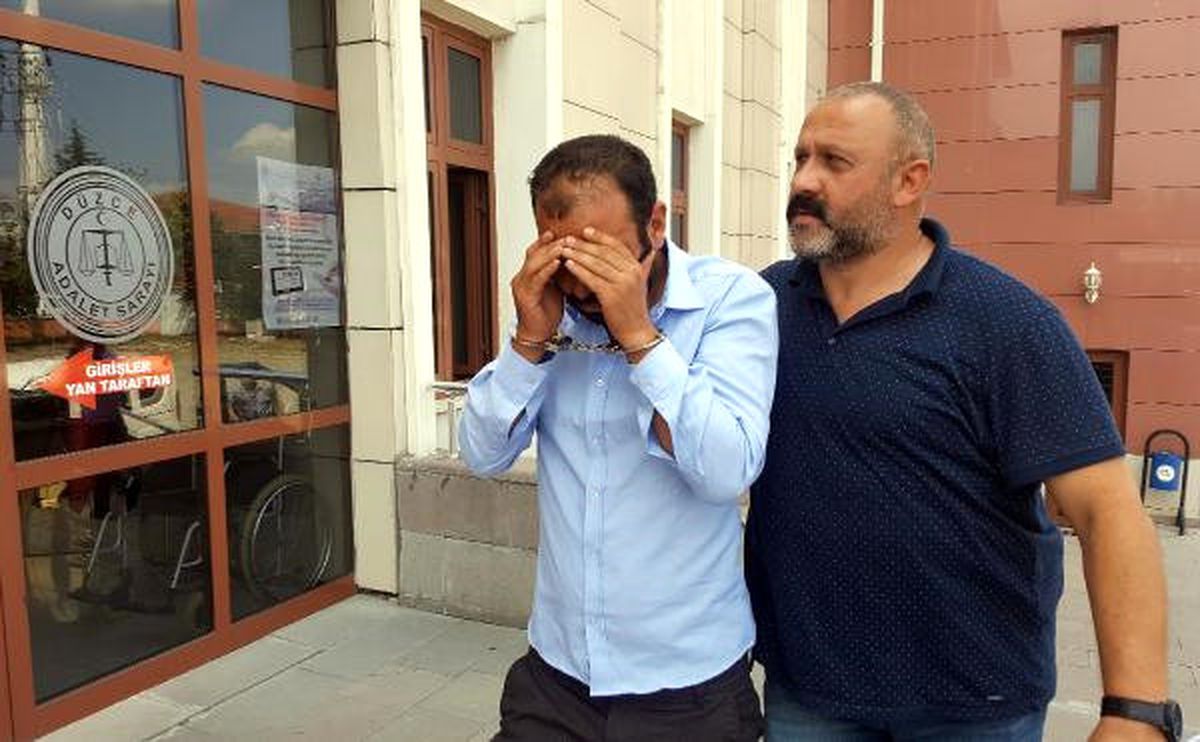 Düzce\'de Yürüyen Merdivende Tacize Gözaltı