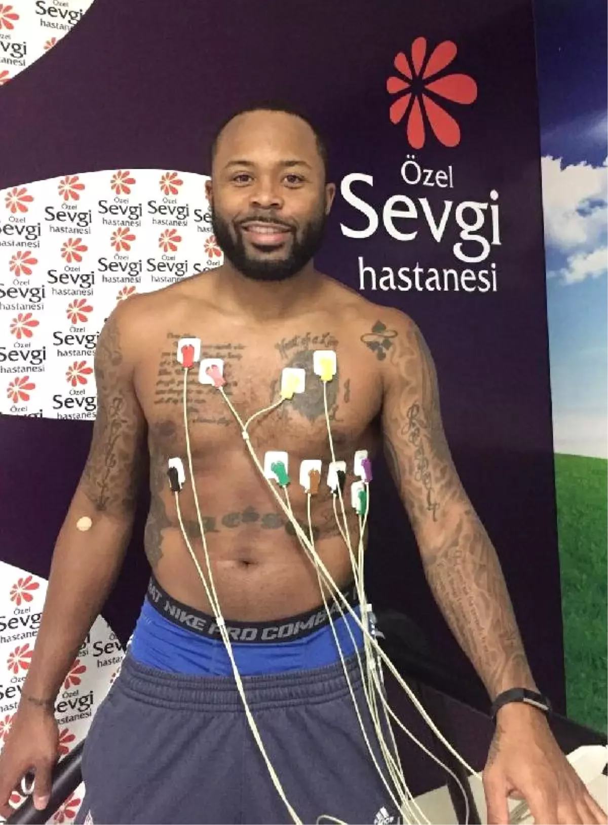 İlk Yabancı Oyuncu Olarak Kulüp Tarihe Geçen Jerry Smith\'ten Karesispor\'a Sürpriz