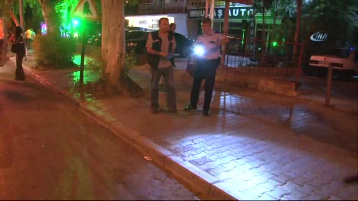 İzmir\'de Silahlı Kavga: 1\'i Ağır 2 Yaralı