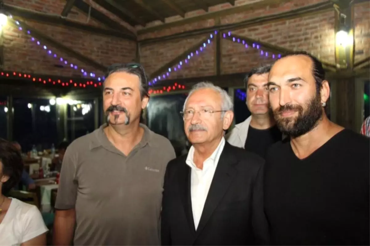 Kılıçdaroğlu Sanatçılarla Yemekte Buluştu