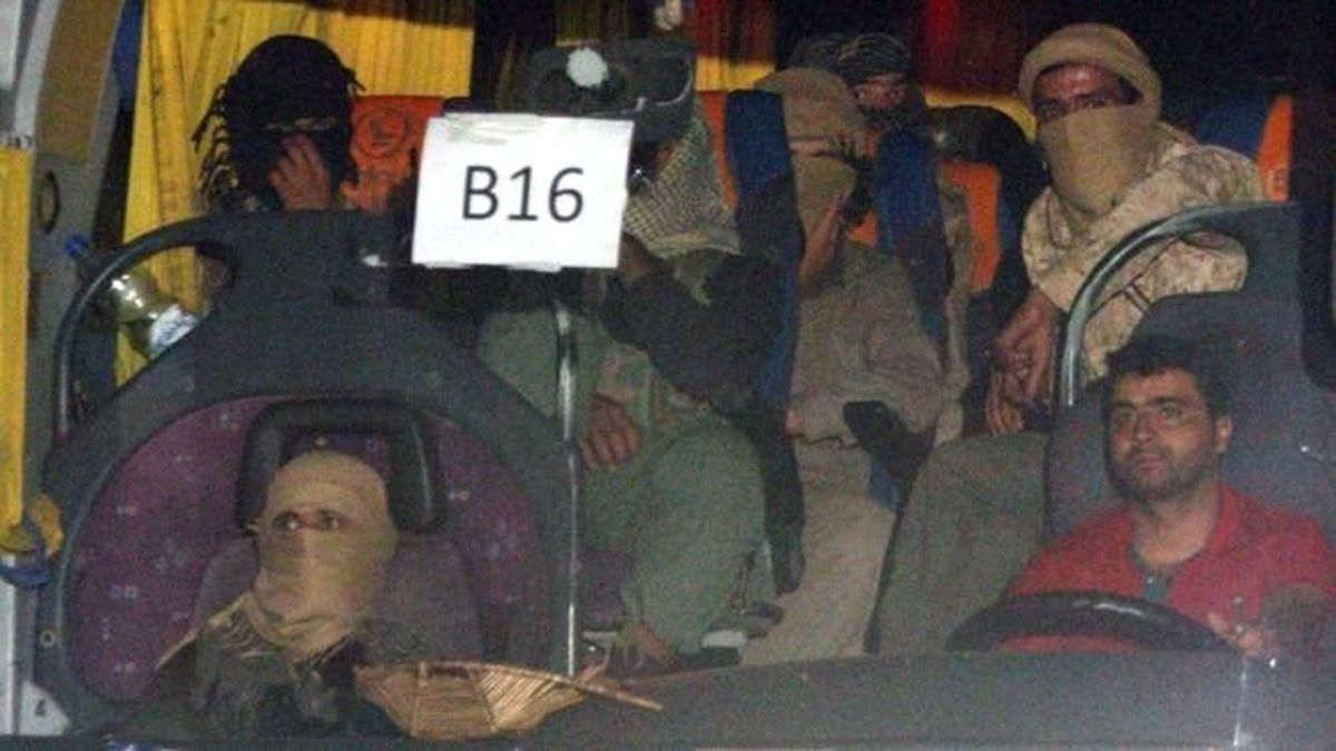 Koalisyon Uçakları Lübnan\'dan Tahliye Edilen Işid Konvoyunu Engelledi