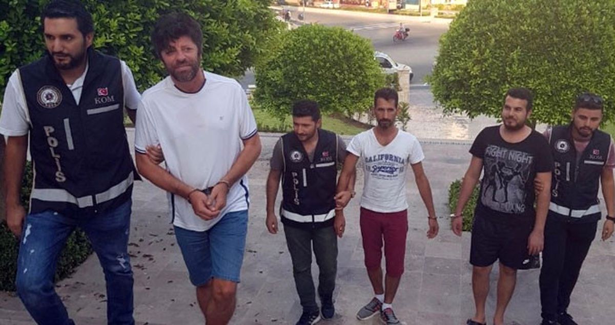 Marmaris\'te Kaçak Göçmen Operasyonu: 30 Gözaltı