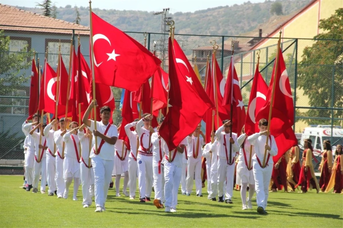 Nevşehir\'de Zafer Bayramı Kutlamaları Coşkulu Geçti