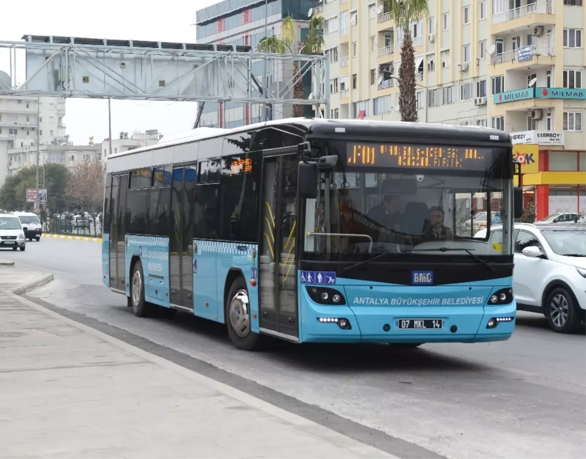 Resmi Plakalı Otobüsler ve Tramvay Bayramda Ücretsiz