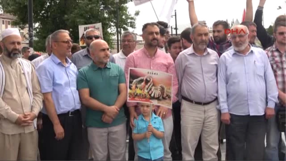 Sivas\'tan Arakan\'daki Katliamlara Tepki