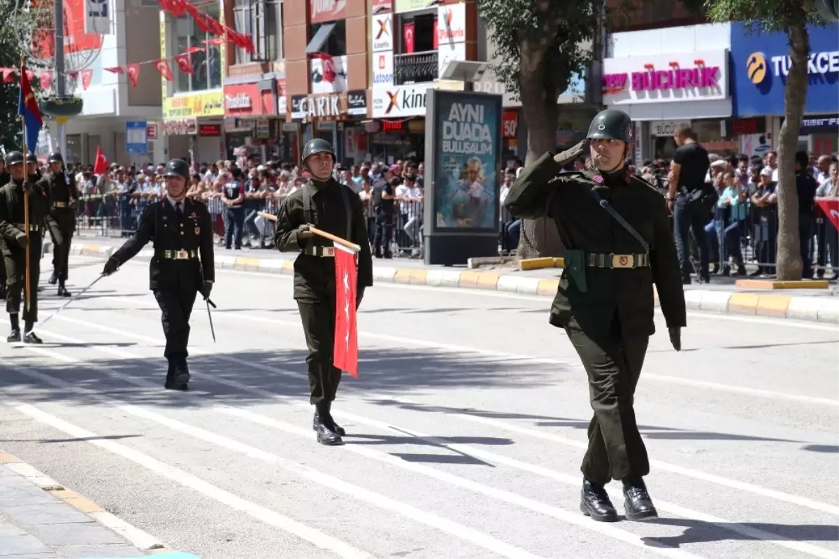 Van ve İlçelerinde 30 Ağustos Zafer Bayramı Kutlamaları