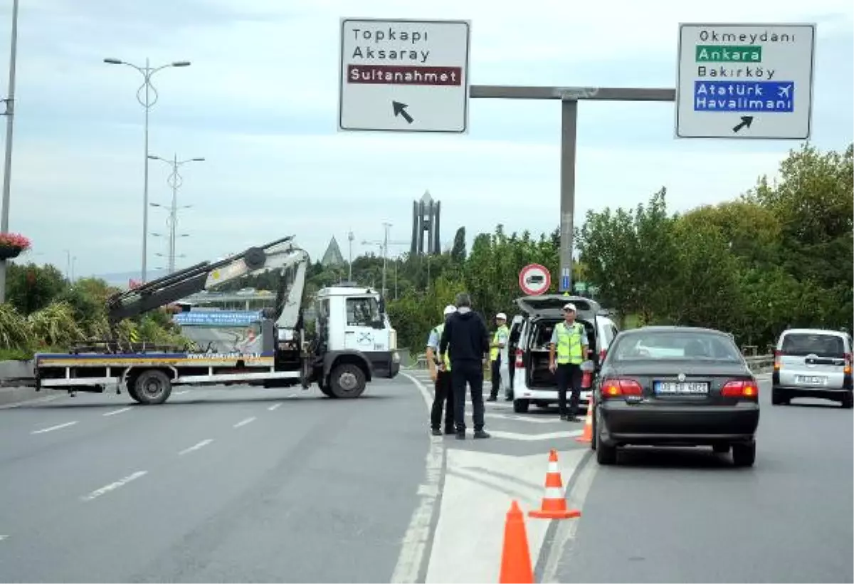 Vatan Cadesi ve Çıkan Yollar Trafiğe Kapatıldı